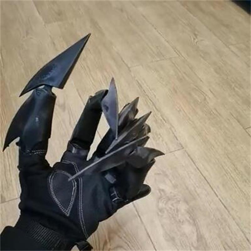 Dragon Claw Gloves — Flexible Horror Halloween Prop